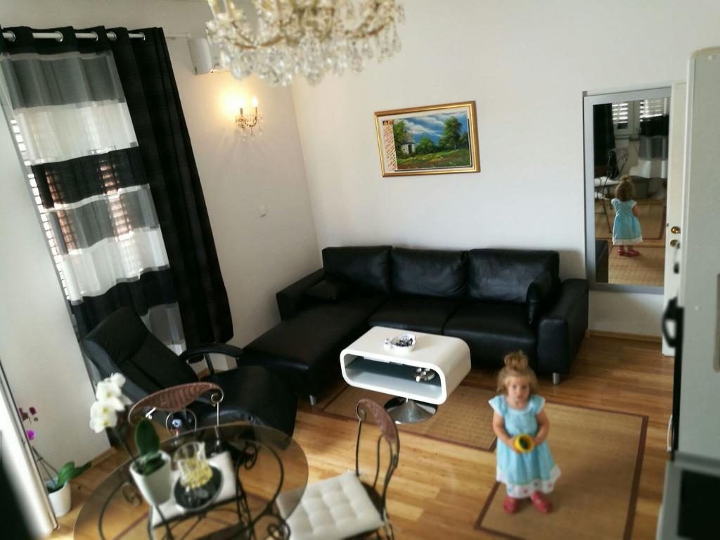 Ana Apartment Póla Kültér fotó
