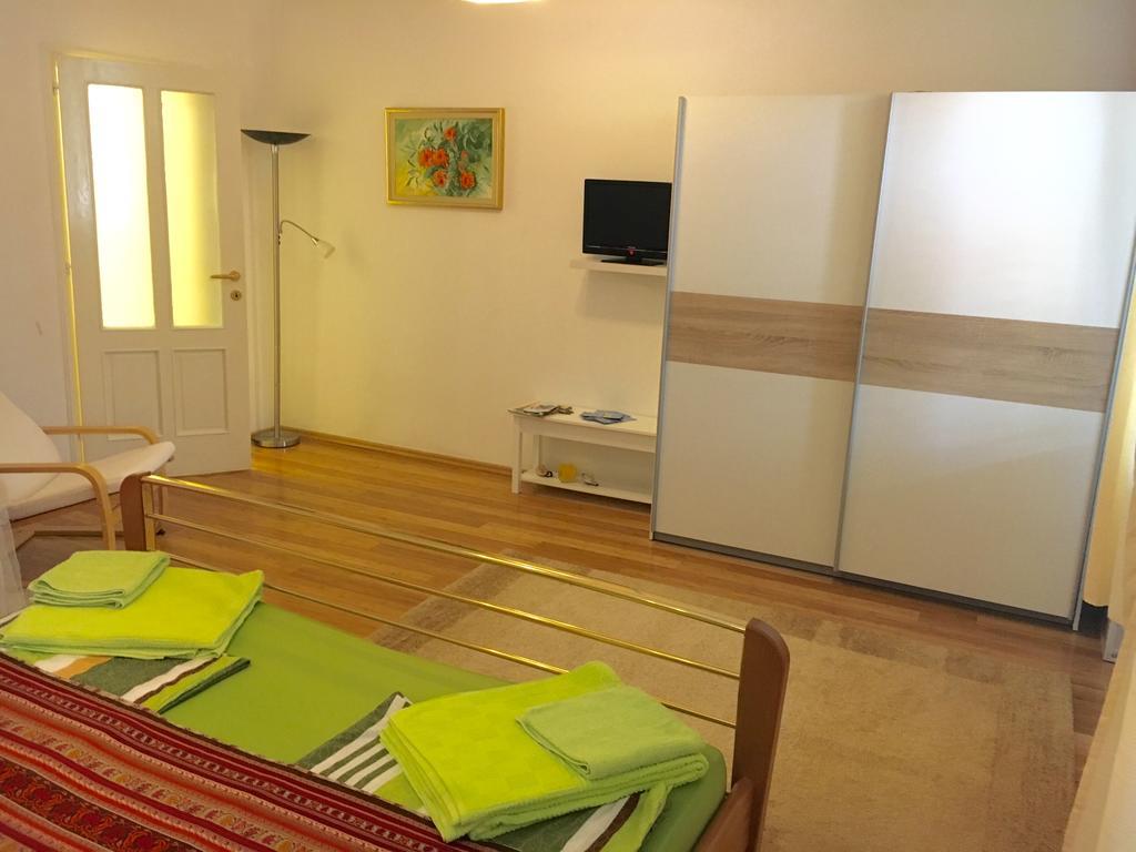 Ana Apartment Póla Kültér fotó